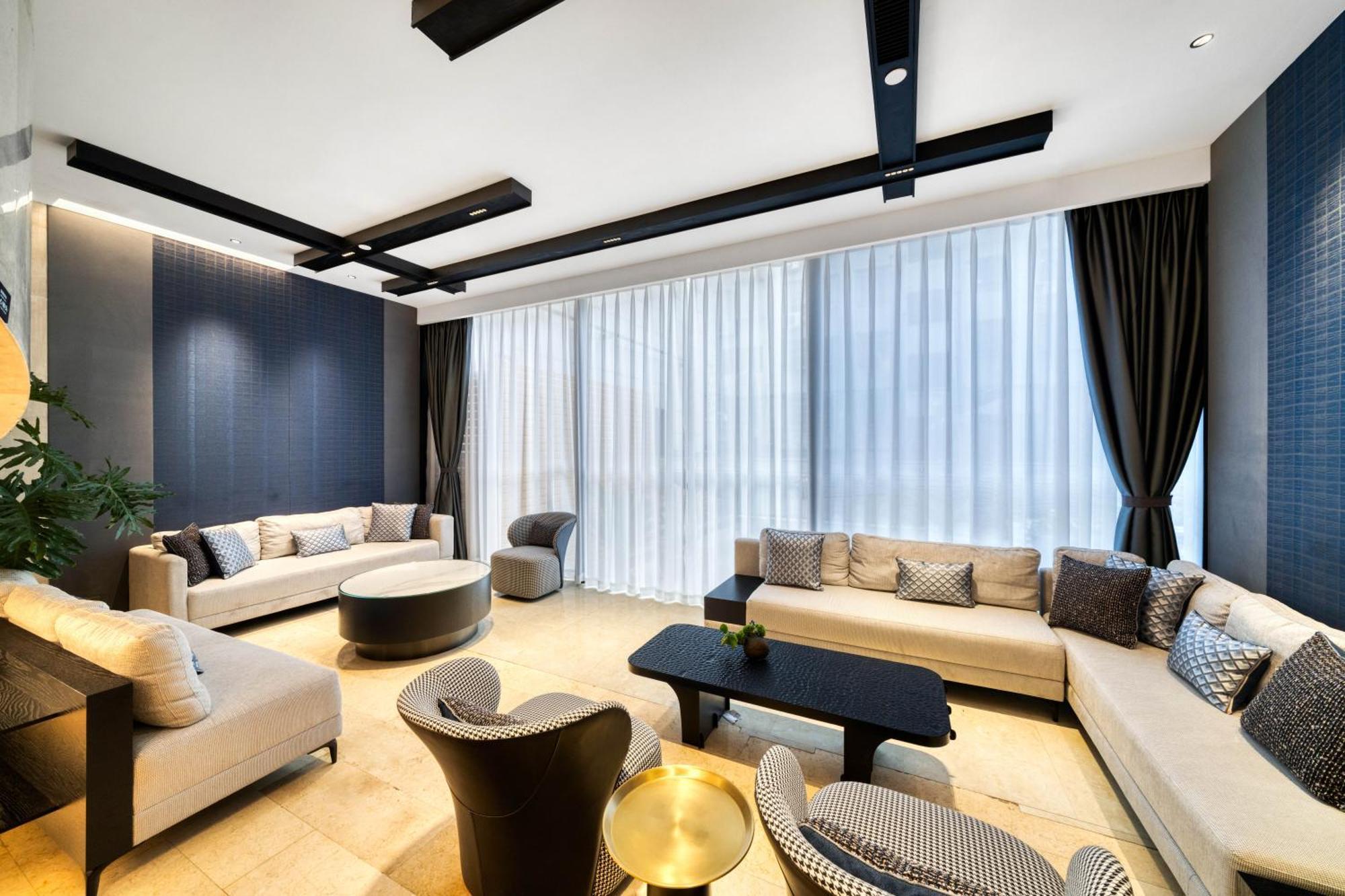 Yiwu International Mansion Hotel Exterior photo